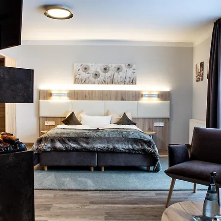 Amtsstueble & Restaurant 3* Мосбах