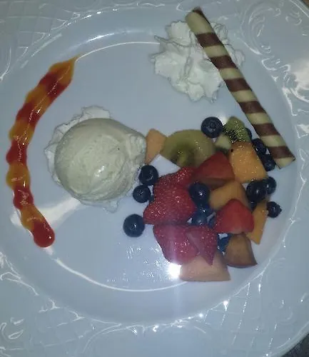 阿姆兹图博尔餐厅酒店 3*