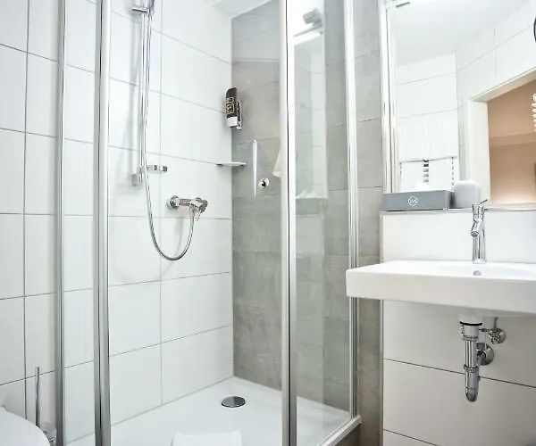 Amtsstueble & Restaurant Отель Мосбах